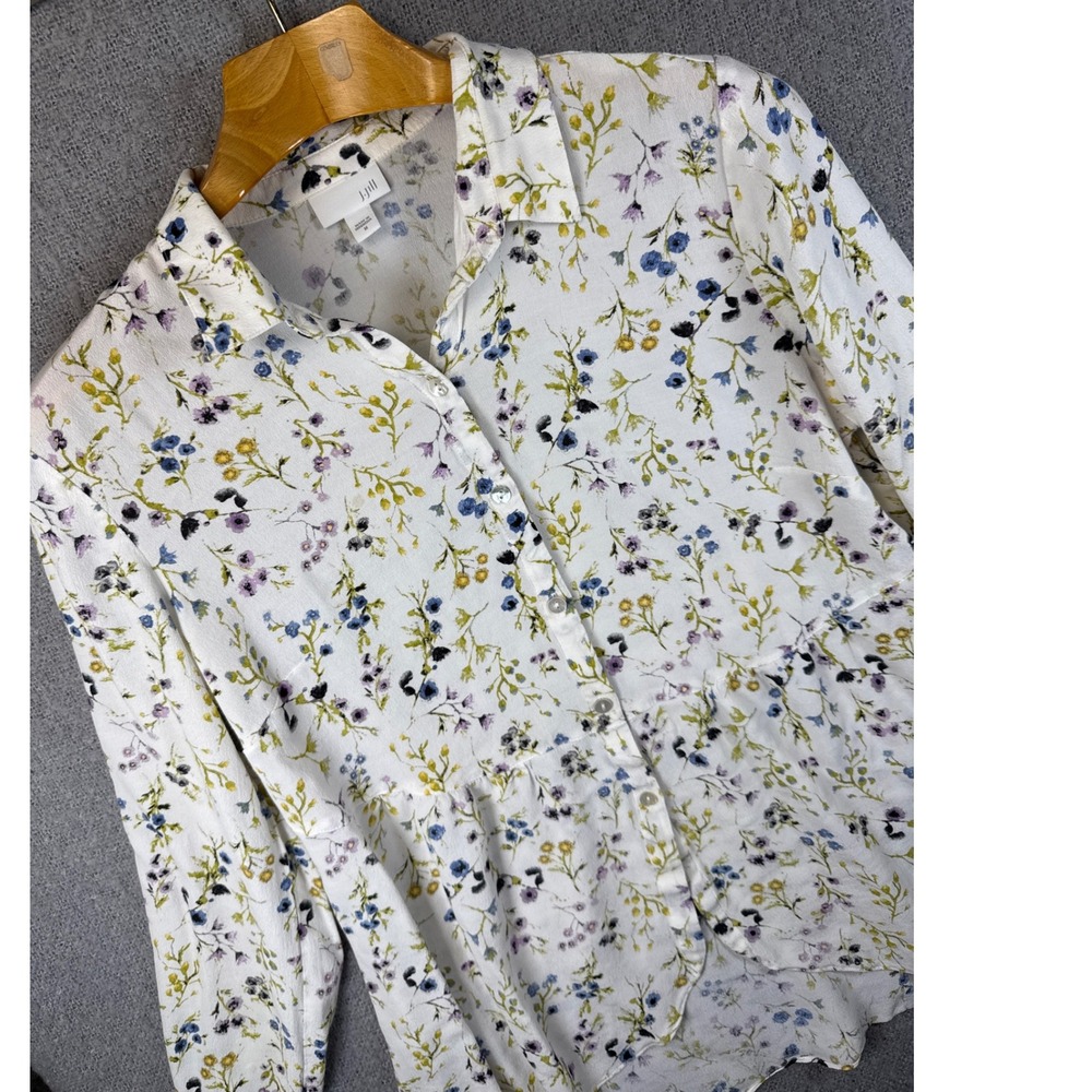 J.Jill Floral Button Up Blouse Womens Size M Long Sleeve Shirt Flow‎ Hem Peplum